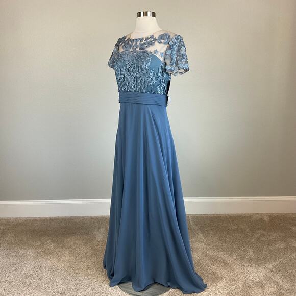 JS Collections Lace and Chiffon Evening Gown Blue Size 6 Short Sleeve Formal - Picture 5 of 13